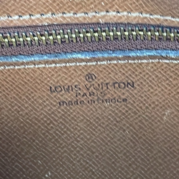 Louis Vuitton Monogram Pochette Pouch Clutch Toiletry Bag - Picture 13 of 17